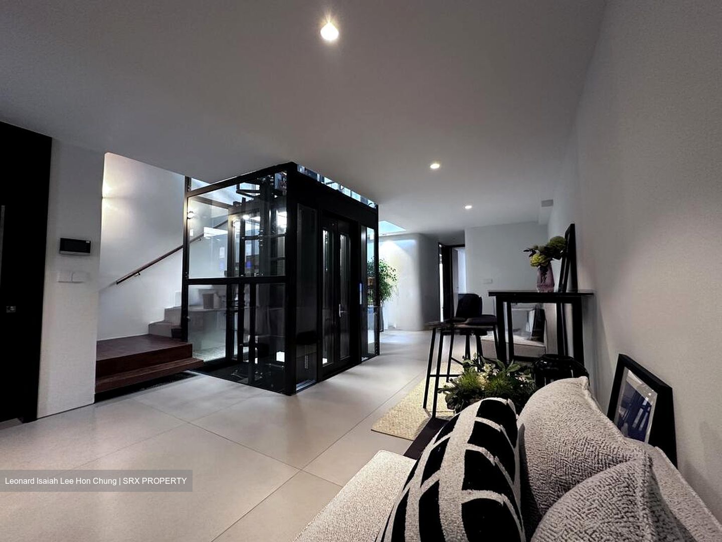 Sembawang Hills Estate (D20), Terrace #502892321